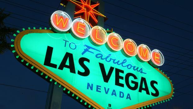 Always a gamble: Here's how Las Vegas has treated the Arizona Wildcats